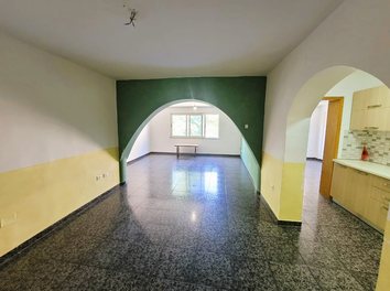 Apartament Qera Apartament/zyre me qira ne Rrugen Myslym Shyri
