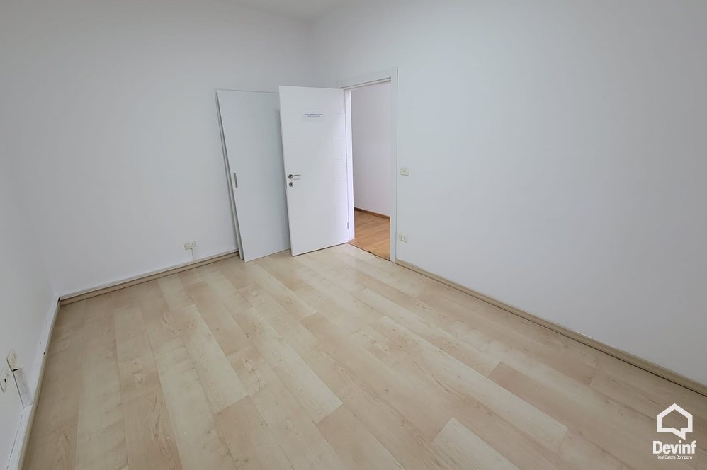Tirane For Rent Office Me shume se 4 dhoma Office in the Blloku area Office
