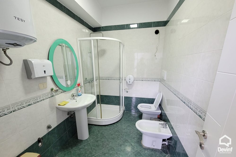 Tirane For Rent Office Me shume se 4 dhoma Office in the Blloku area Office