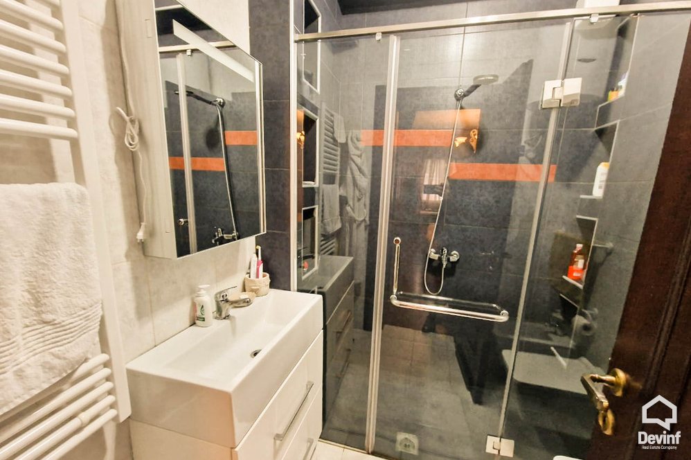 Tirane For Sale Apartment 3+1 Bill Klinton Street, Selite area Apartment