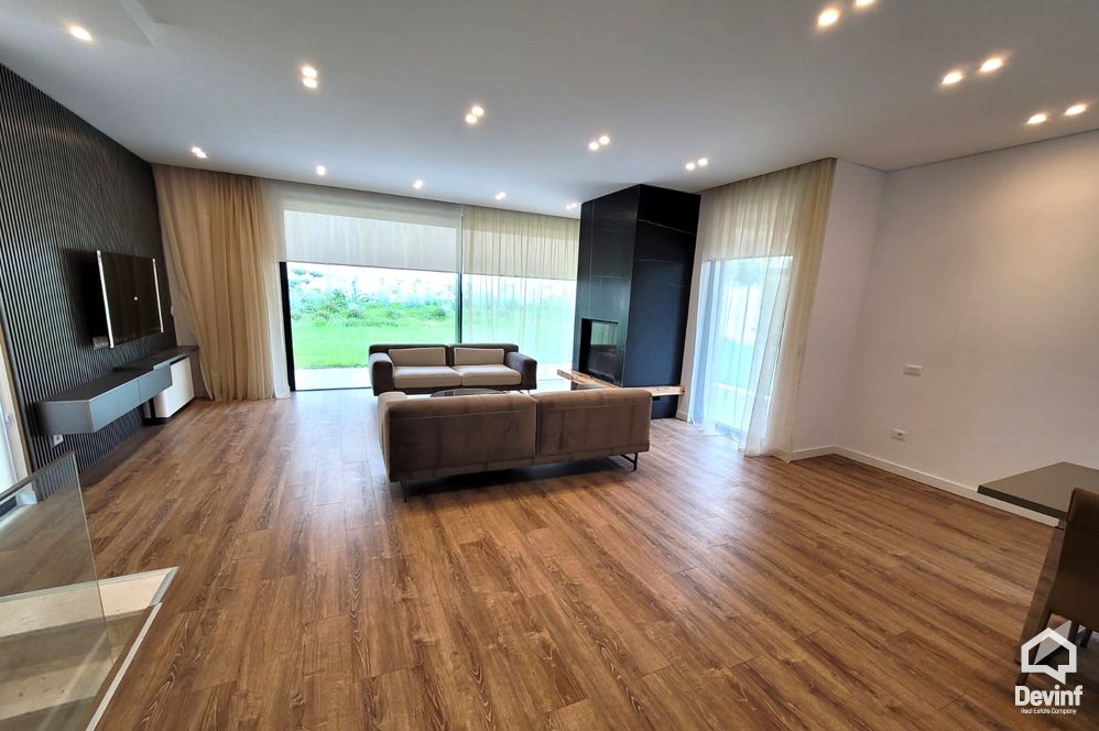 Tirane For Rent Villa Me shume se 4 dhoma In a residential compound close to TEG Shopping Mall Villa Residential Complex