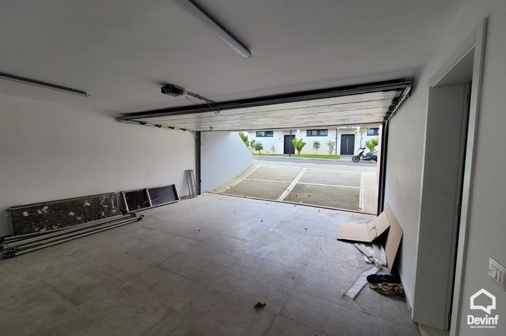 Tirane For Rent Villa Me shume se 4 dhoma In a residential compound close to TEG Shopping Mall Villa Residential Complex