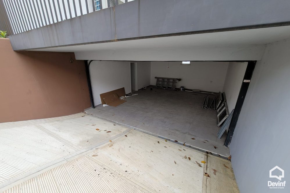 Tirane For Rent Villa Me shume se 4 dhoma In a residential compound close to TEG Shopping Mall Villa Residential Complex