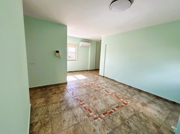 Apartament Qera Apartament per biznes ne Rrugen Fortuzi