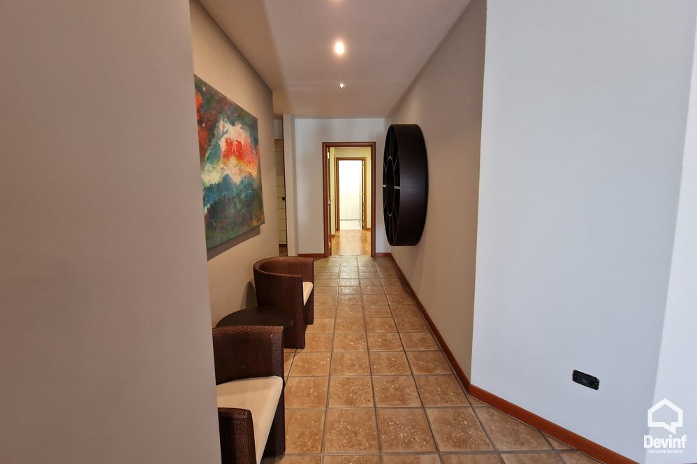 Tirane Qera Apartament 3+1  apartament penthouse