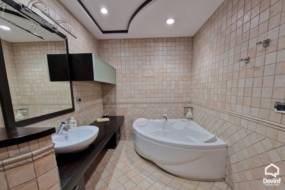 Tirane Qera Apartament 3+1  apartament penthouse
