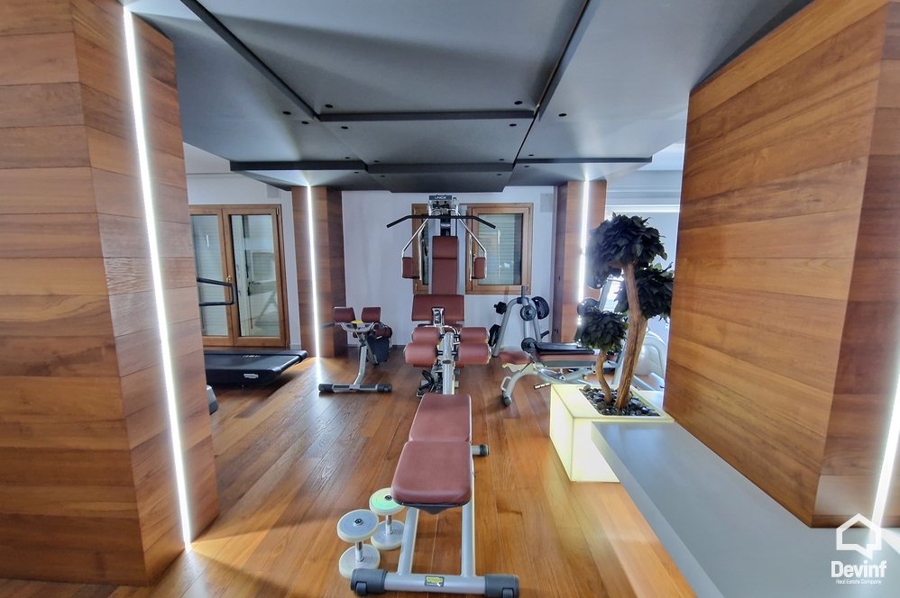 Tirane Qera Apartament 3+1  apartament penthouse
