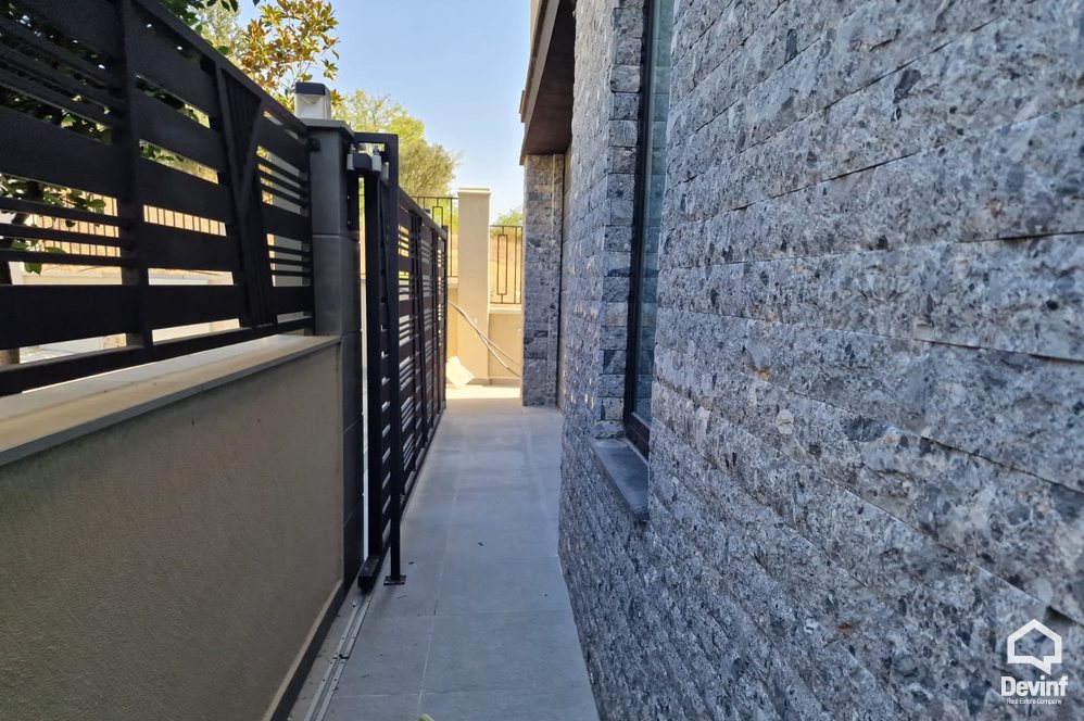 Tirane Qera Vile 3+1 Kompleks Rezidencial ne Mjull Bathore, prane TEG vile kompleks rezidencial