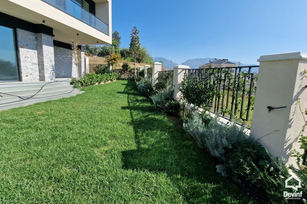 Tirane Qera Vile 3+1 Kompleks Rezidencial ne Mjull Bathore, prane TEG vile kompleks rezidencial