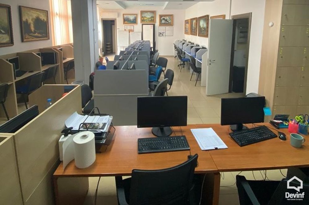 Tirane For Sale Shop  Elbasani street Office qender estetike qender masazhi spa Shop Bar-Coffee klinike dentare show room palester restorant kopesht femijesh market shkolle kursesh call center