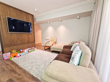 Apartament Shitje Rruga Muhamet Gjollesha, mbrapa shkolles Sabaudin Gabrani