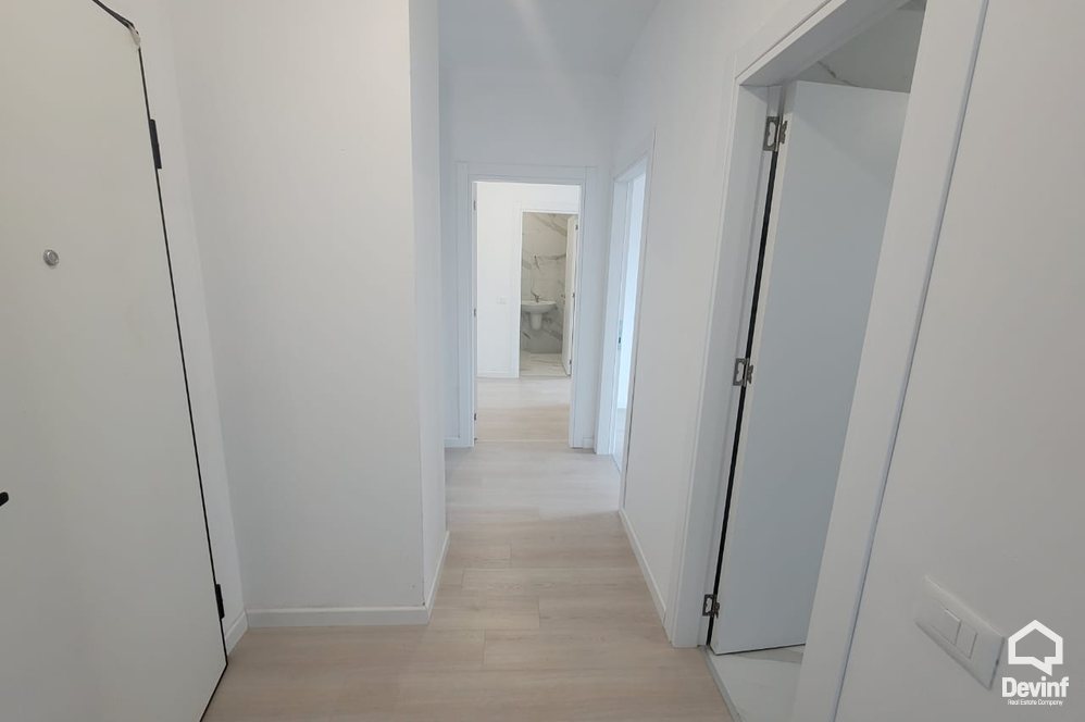 Tirane Qera Zyre 2+1 Zyre prane Rruges Myslym Shyri apartament zyre