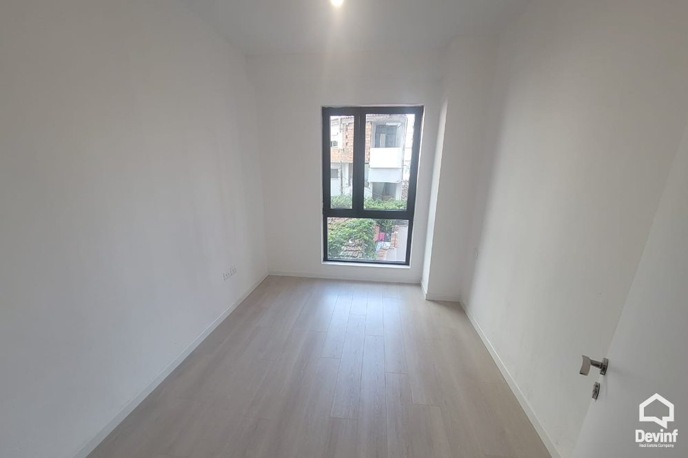 Tirane Qera Zyre 2+1 Zyre prane Rruges Myslym Shyri apartament zyre