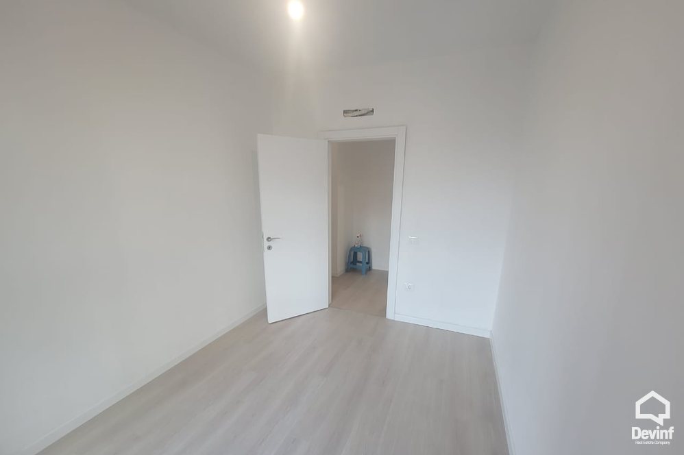 Tirane Qera Zyre 2+1 Zyre prane Rruges Myslym Shyri apartament zyre