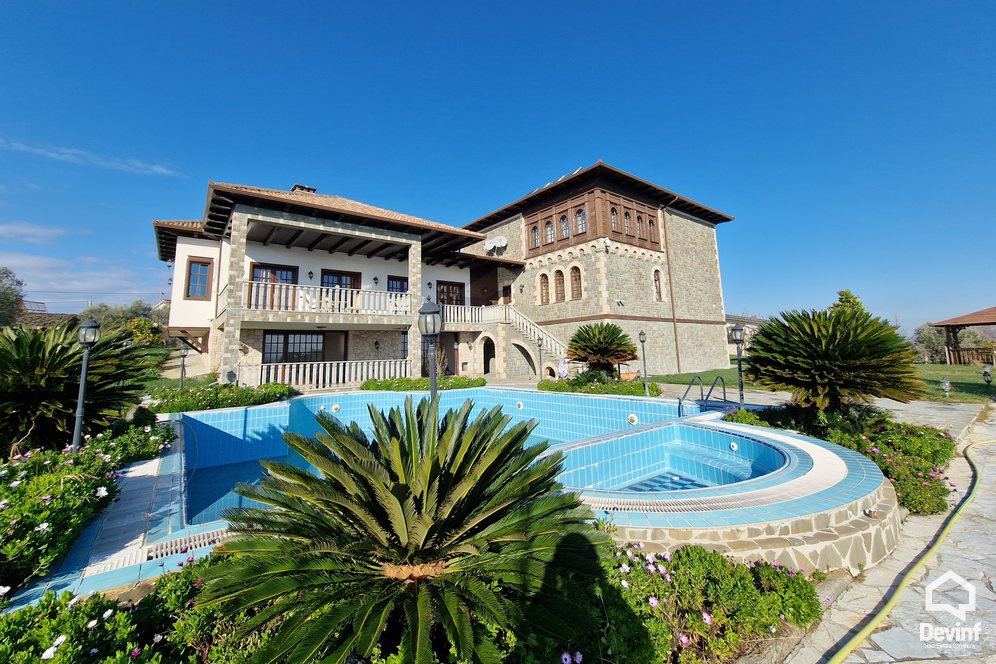 Durres Shitje Hotel  Shenavlash hotel restorant bujtine toke per agroturizem
