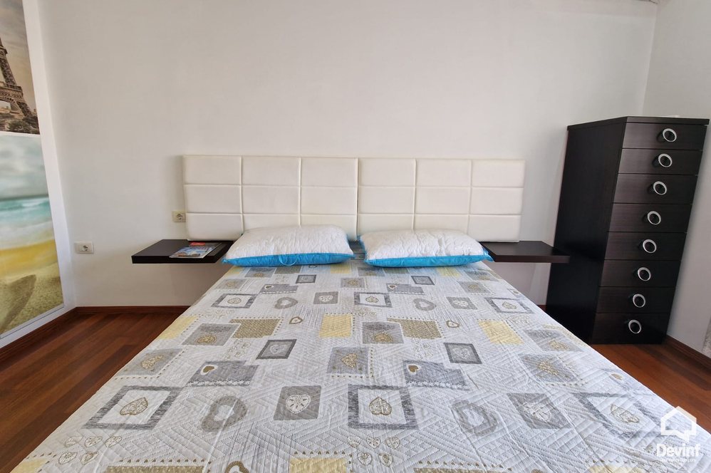 Tirane Qera Apartament 1+1 Prane Toptani Shopping Center apartament