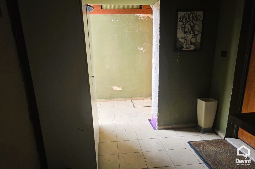 Tirane For Rent Basement/Garage  Garage/Basement at the Paris Commune Roundabout Garage Semibasement