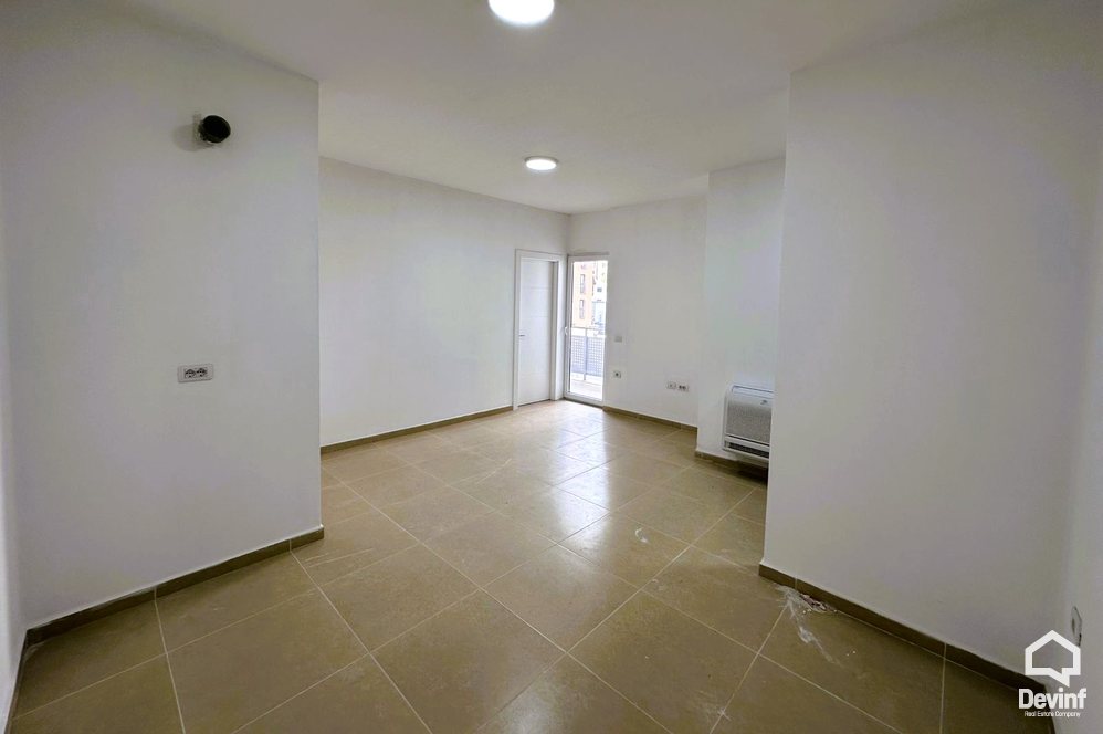 Tirane Qera Apartament 1+1 Zyre tek Rruga Kosovareve zyre klinke