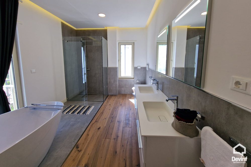Tirane For Sale Villa  Vishnje area Villa