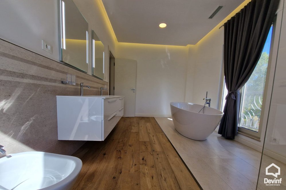 Tirane For Sale Villa  Vishnje area Villa