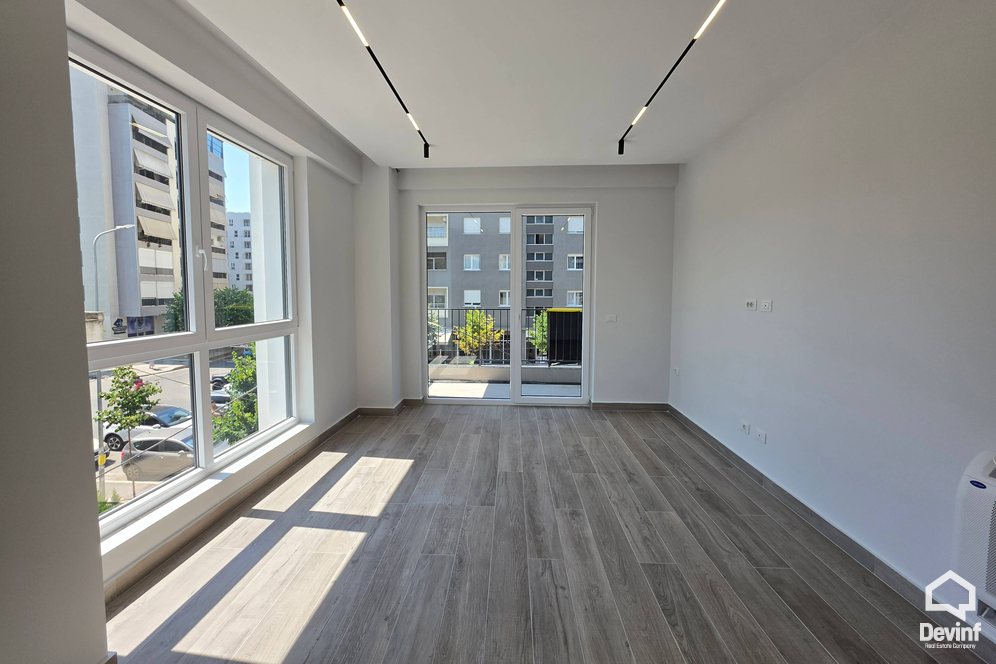 Tirane For Rent Office 2+1 Komuna e Parisit Apartment Office klinike