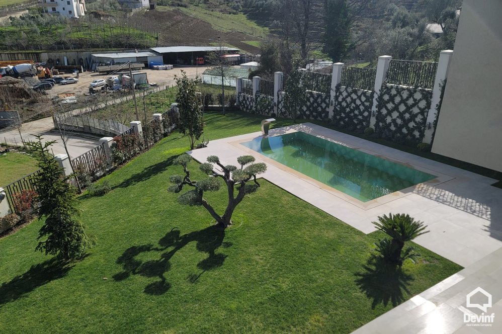 Tirane Qera Vile 4+1  vile kompleks rezidencial