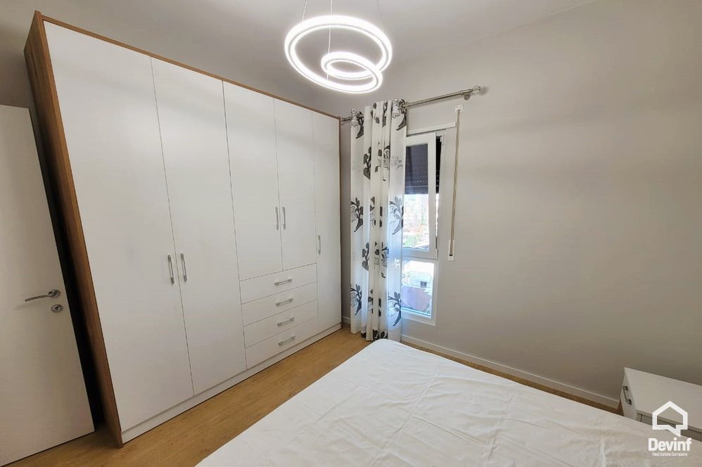 Tirane Qera Apartament 1+1 Apartament prane Kryqezimit te Rr. Hoxha Tahsin me Rr. Bardhyl apartament