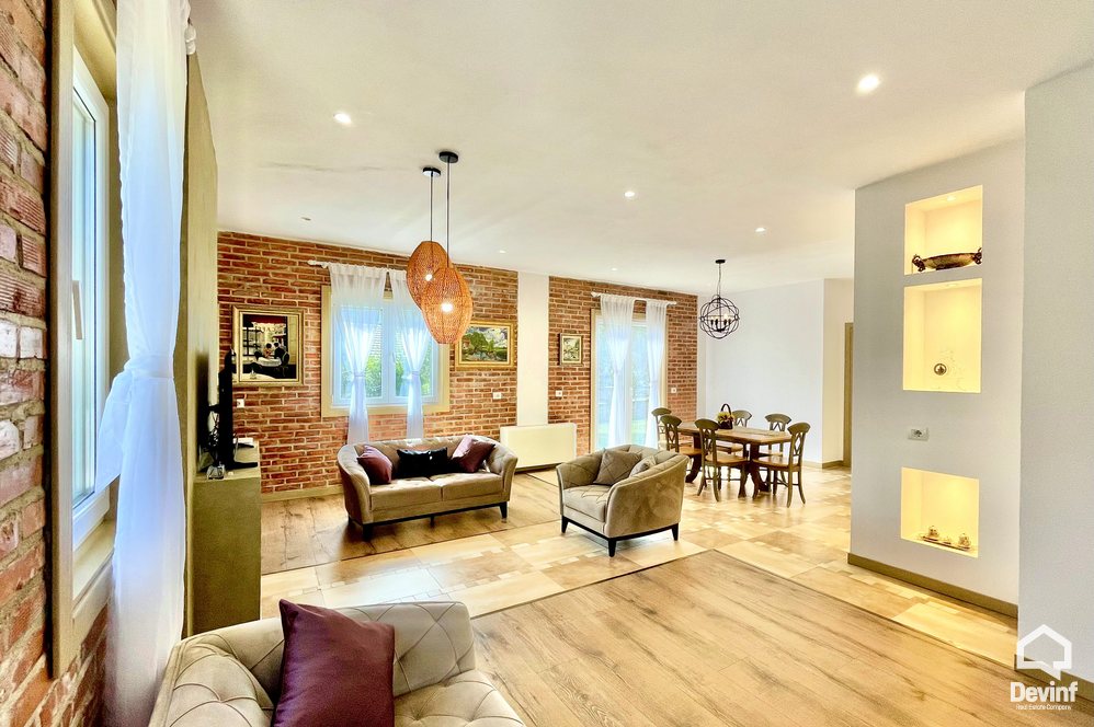 Tirane For Sale Villa 4+1 Villa for sale in Mullet, Tirana Villa turistike Residence