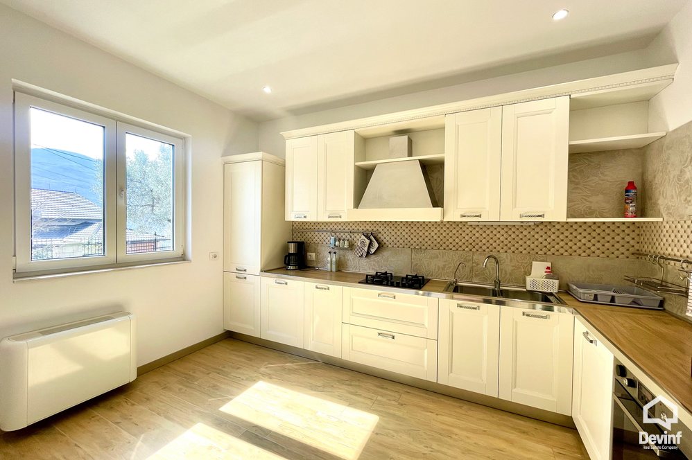 Tirane For Sale Villa 4+1 Villa for sale in Mullet, Tirana Villa turistike Residence