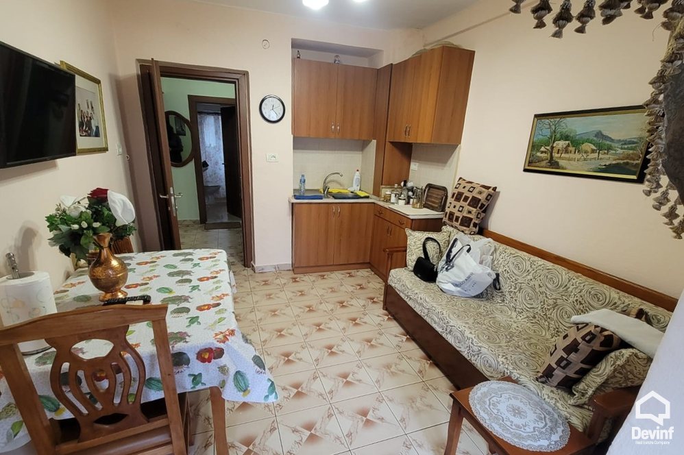 Tirane For Rent Apartment 2+1 Apartment for business in the 1 Maji Block area, on the edge of the Small Ring Road Office qender estetike qender masazhi klinike dentare studio ligjore Klinike Fizioterapienoter