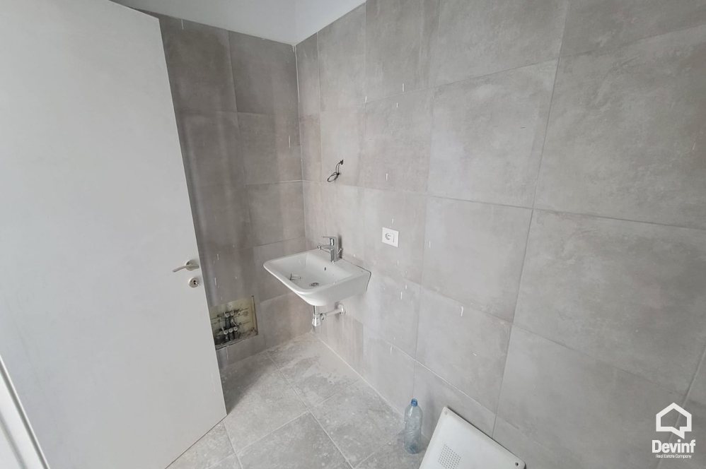 Tirane For Rent Office  Office in a residential complex on Kavaja Street Office klinike dentare Office spa klinike dentare Klinike Fizioterapie
