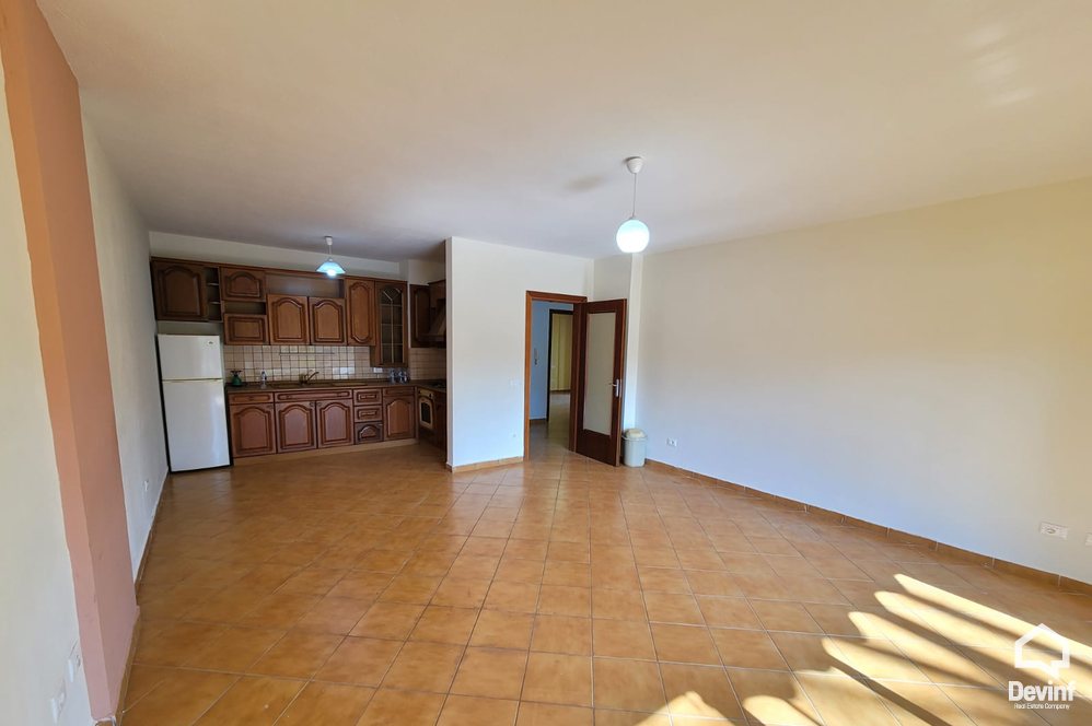Tirane Qera Zyre 3+1 Zyre me qera ne Rrugen Elbasanit apartament zyre