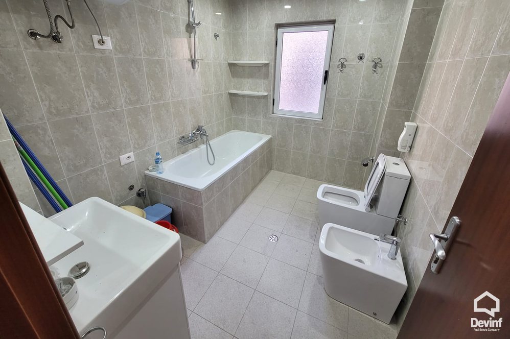 Tirane Qera Zyre 3+1 Zyre me qera ne Rrugen Elbasanit apartament zyre