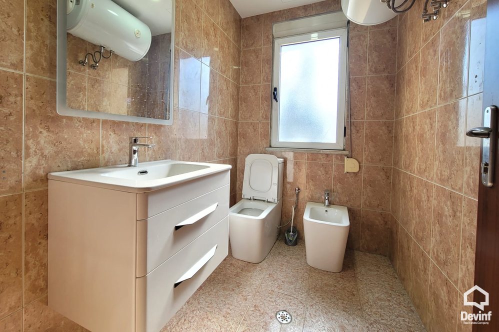 Tirane Qera Zyre 3+1 Zyre me qera ne Rrugen Elbasanit apartament zyre