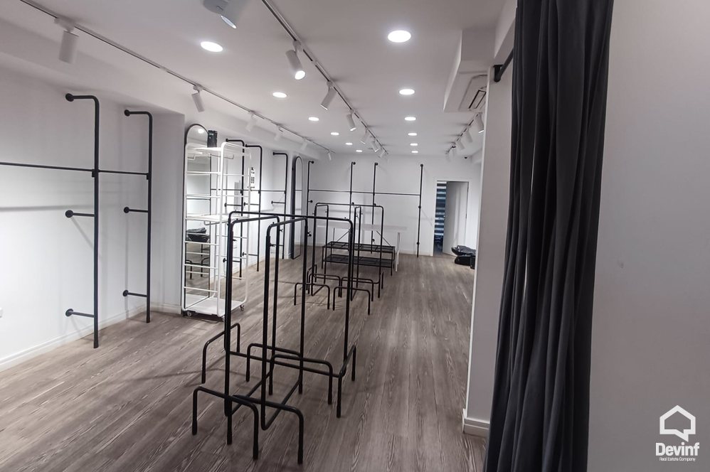Tirane Qera Dyqan  Dyqan ne Rrugen Myslym Shyri zyre dyqan show room klinike estetike