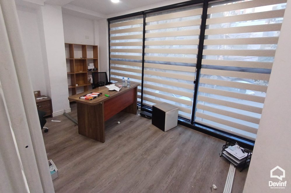 Tirane Qera Dyqan  Dyqan ne Rrugen Myslym Shyri zyre dyqan show room klinike estetike