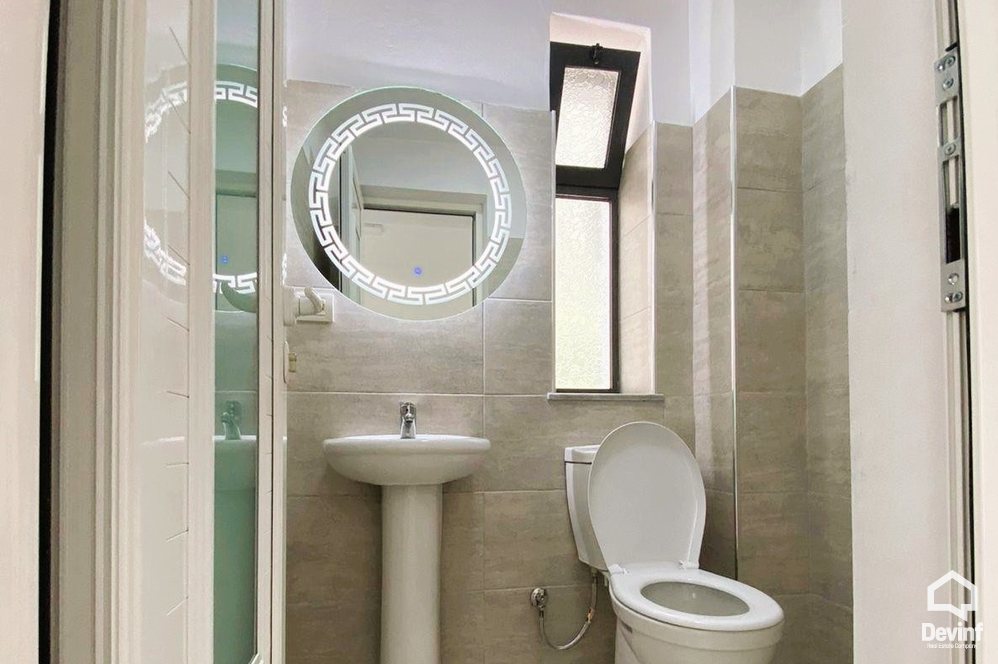 Tirane For Rent Shop  Shop/office on Barrikadave Street Office qender estetike Shop Noter