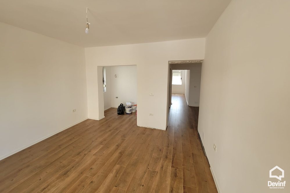 Tirane For Rent Apartment 2+1+A Office in Brryli area, Tirana Office