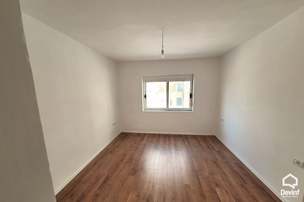 Tirane For Rent Apartment 2+1+A Office in Brryli area, Tirana Office
