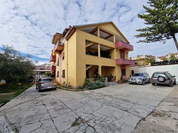 Shtepi Private Shitje Rruga Siri Kodra, prane Bulevardit te Ri