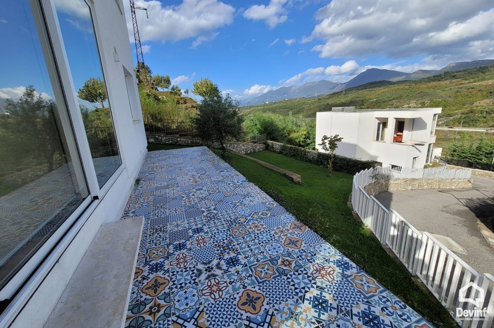 Tirane For Rent Villa 4+1+G Villa in a residential complex on the outskirts of Tirana Villa Residential Complex