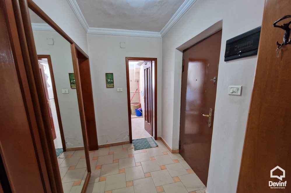 Tirane For Sale Office 3+1 Wilson Square Apartment Office qender estetike klinike dentare studio ligjore Booking/AirBnB