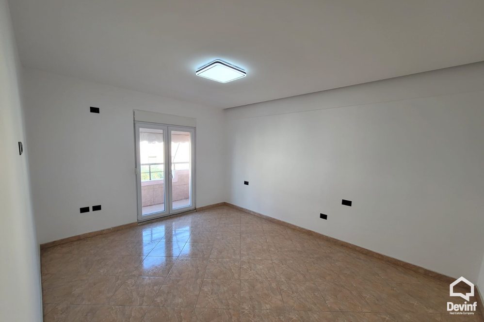 Tirane Qera Apartament 2+1+A Apartament ne Rrugen e Durresit apartament zyre