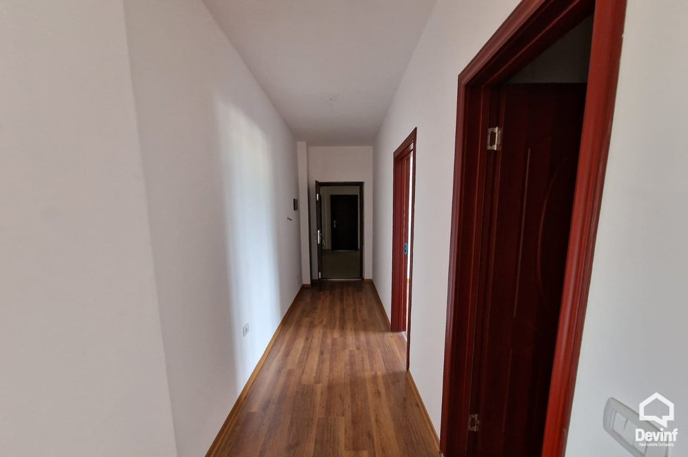 Tirane Shitje Apartament 2+1+A Unaze e Madhe, prane Liqenit te Farkes apartament kompleks rezidencial
