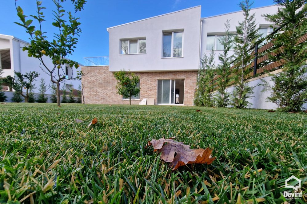 Tirane For Sale Villa  Elysium Residence, Mjull Bathore area Villa Residential Complex vile e bashkangjitur