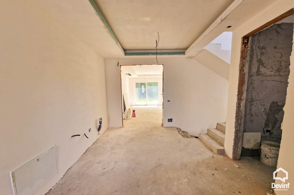 Tirane For Sale Villa  Elysium Residence, Mjull Bathore area Villa Residential Complex vile e bashkangjitur