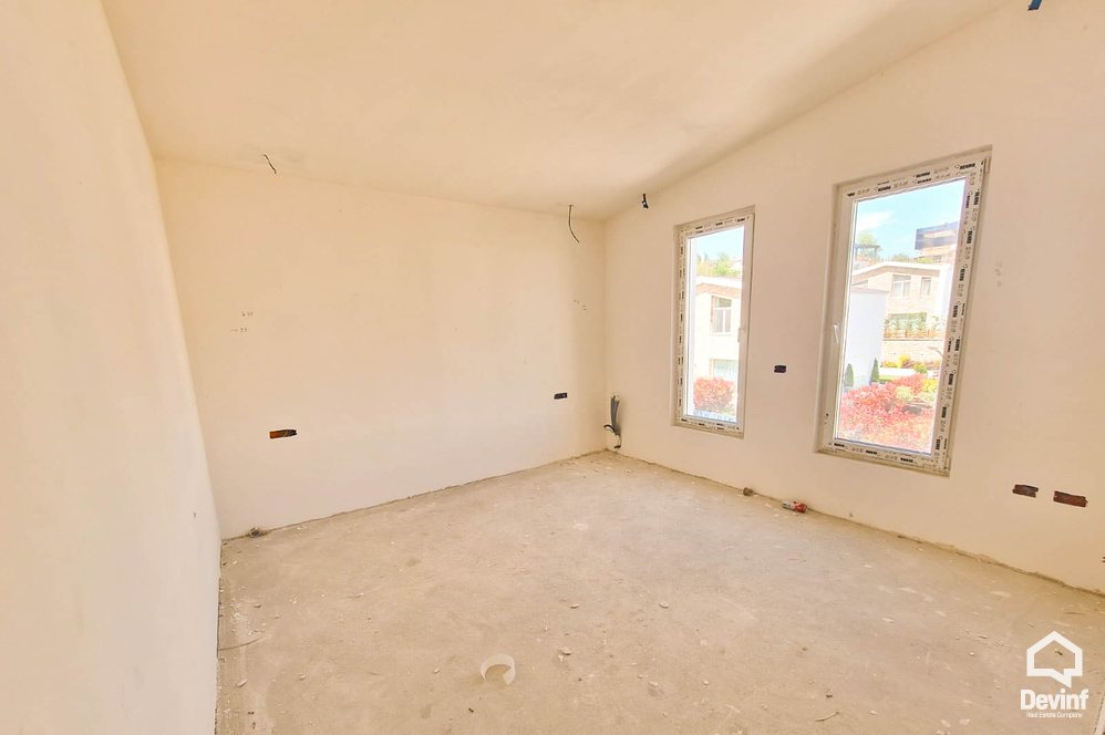 Tirane For Sale Villa  Elysium Residence, Mjull Bathore area Villa Residential Complex vile e bashkangjitur