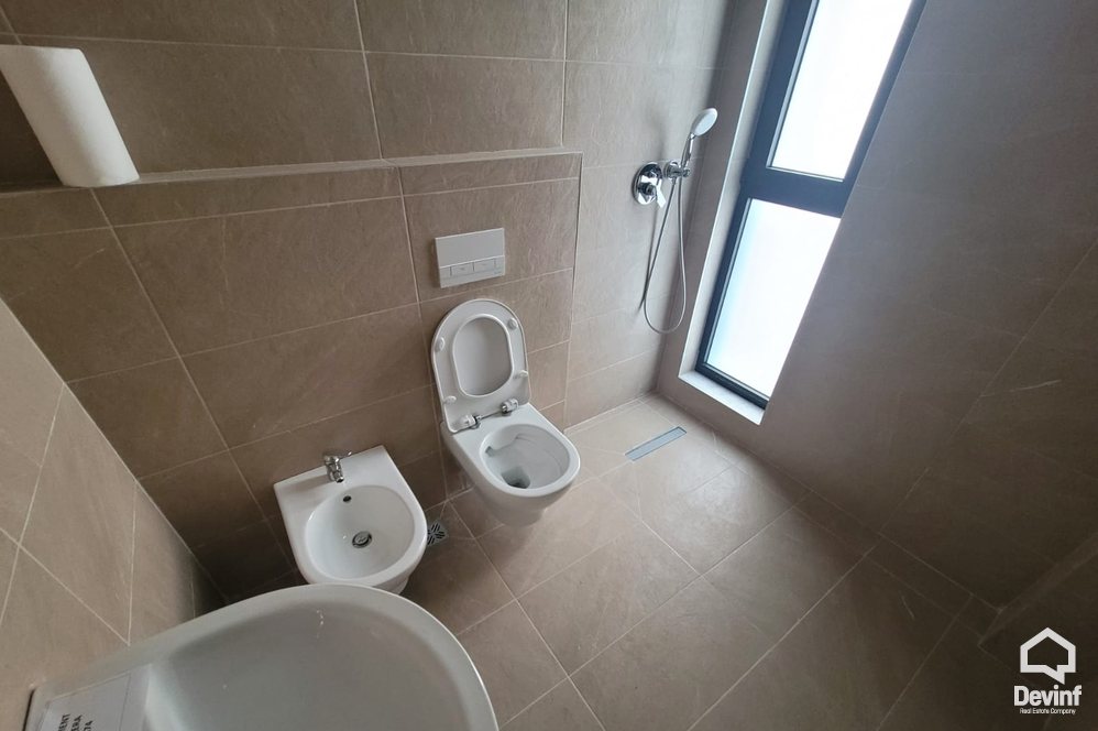 Tirane Qera Apartament 3+1+A Zyre ne Rrugen Myslym Shyri apartament zyre