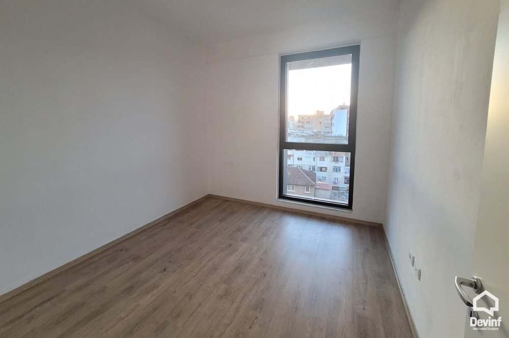 Tirane Qera Apartament 3+1+A Zyre ne Rrugen Myslym Shyri apartament zyre