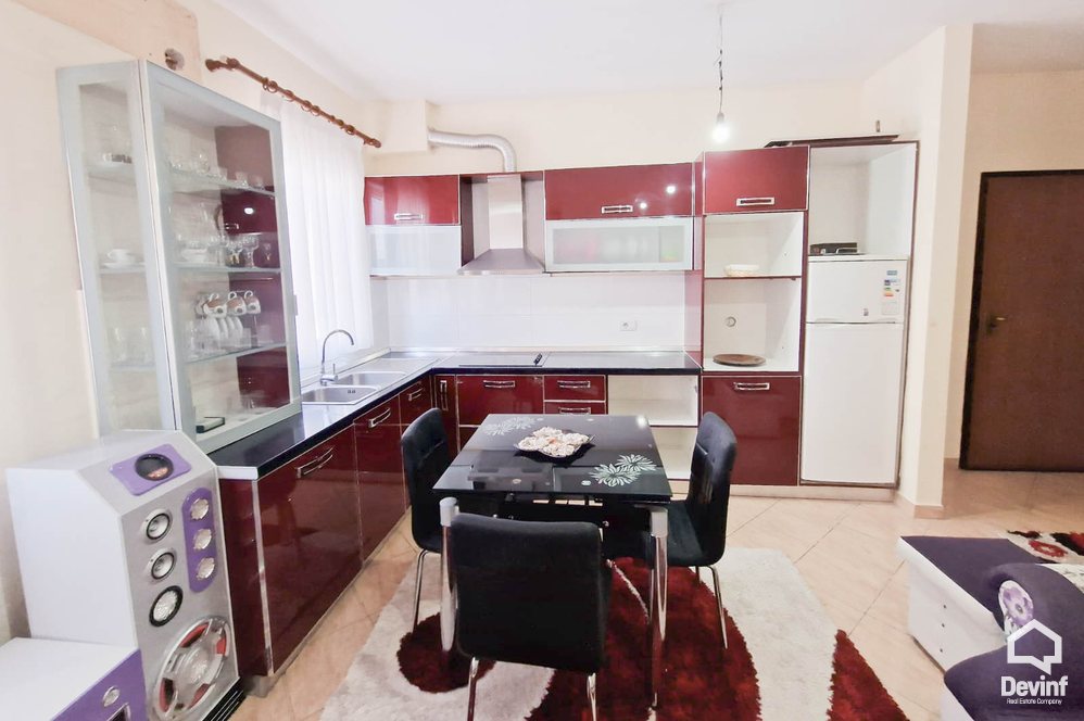 Tirane Shitje Apartament 1+1 Rruga Sotir Caci, prane Restorant Fresku apartament
